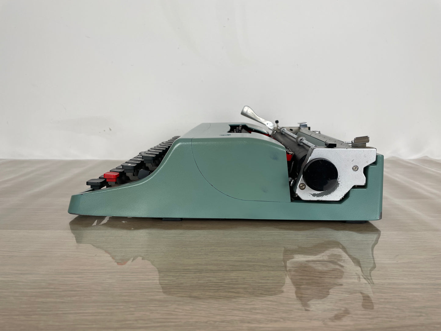 Macchina Da Scrivere Olivetti Lettera 32 Vintage Nizzoli Anni 60 +Custodia