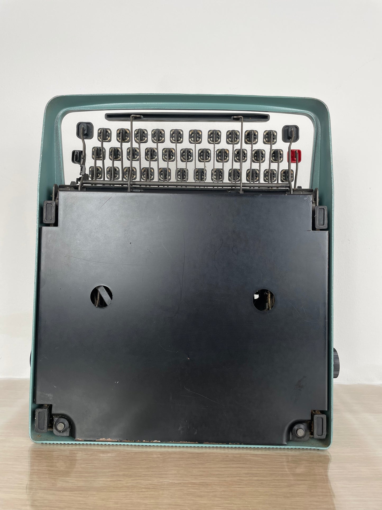 Macchina Da Scrivere Olivetti Lettera 32 Vintage Nizzoli Anni 60 +Custodia