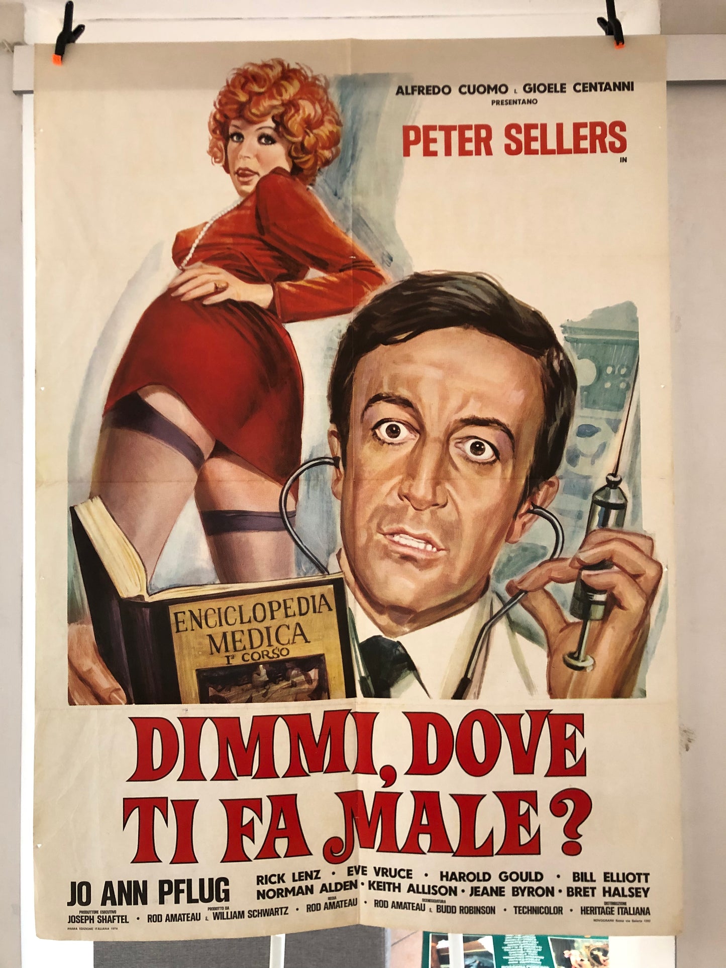 Manifesto Da Cinema Originale del Film "Dimmi, Dove Ti Fa Male?", Anno 1974, con Peter Sellers, misure 140x100