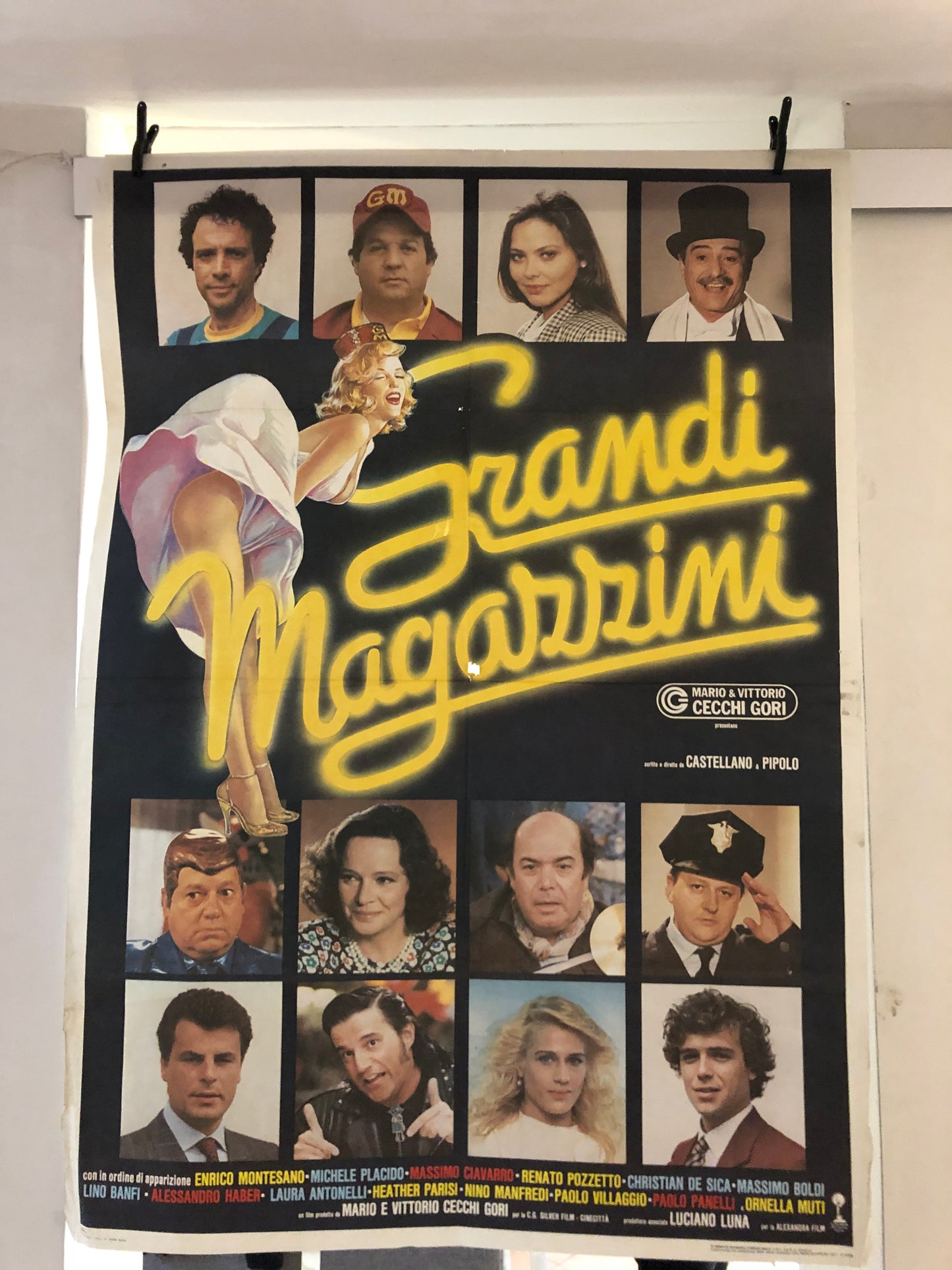 Manifesto Cinema Originale "Grandi Magazzini", Anno 1986, con Villaggio, Banfi, Boldi, misure 140x100