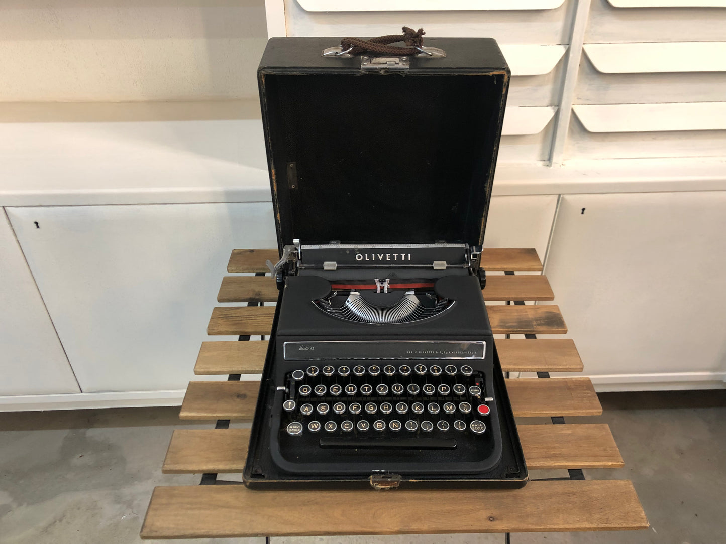 Macchina Da Scrivere Olivetti Studio 42 Portatile Vintage Epoca 30 Con Custodia