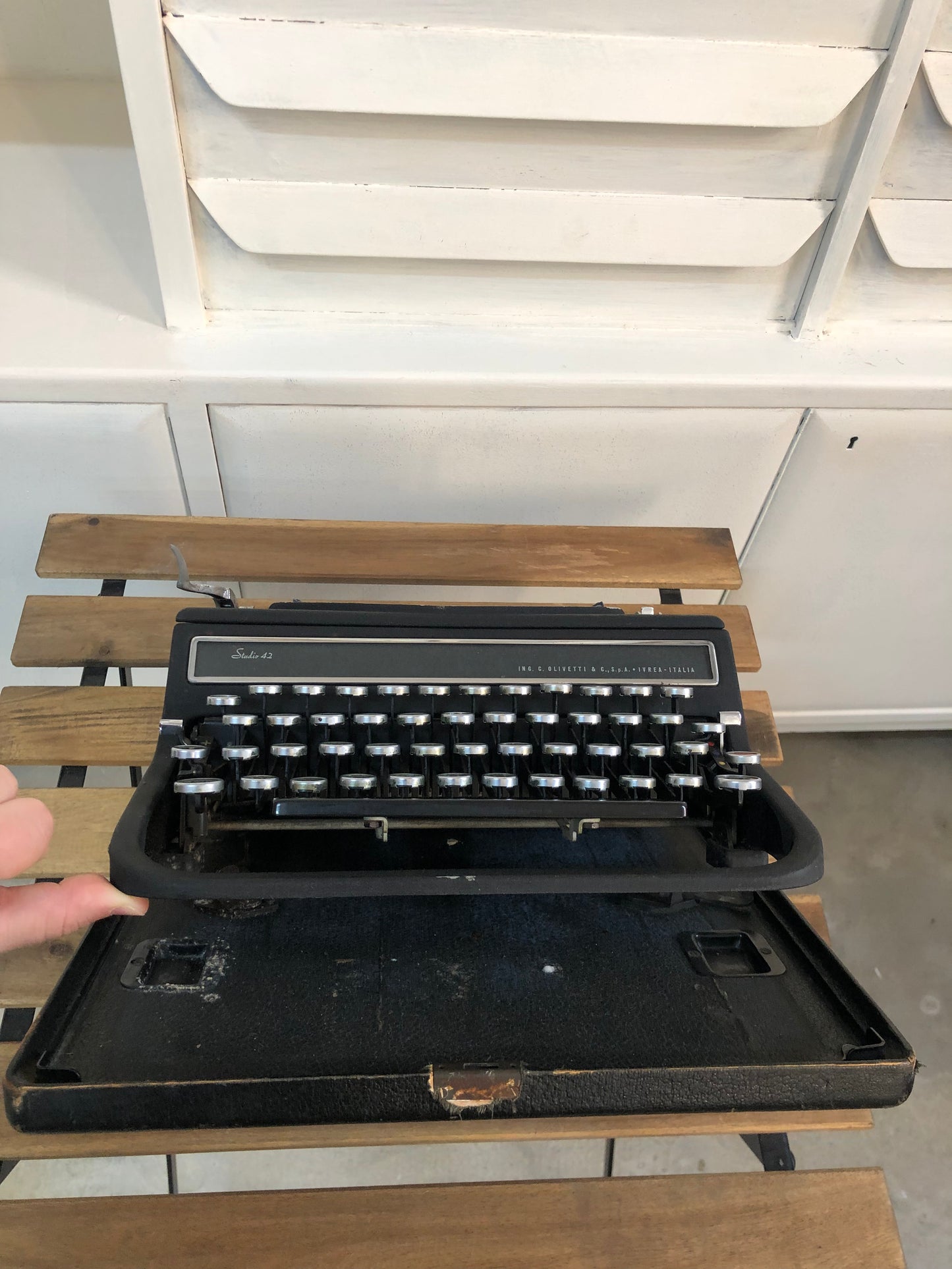 Macchina Da Scrivere Olivetti Studio 42 Portatile Vintage Epoca 30 Con Custodia