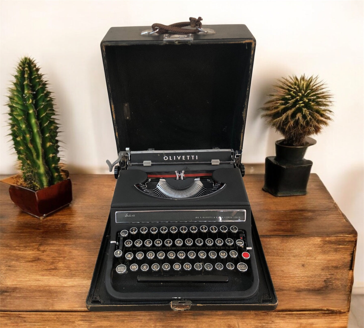 Macchina Da Scrivere Olivetti Studio 42 Portatile Vintage Epoca 30 Con Custodia