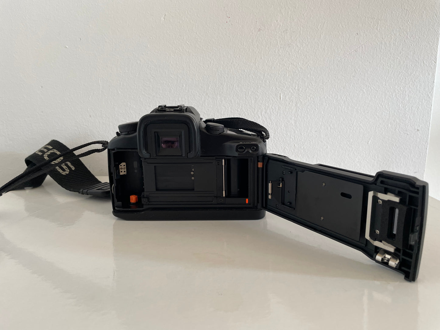 Fotocamera Analogica Canon EOS 33 Obiettivo Zoom 58mm Reflex 35mm Nero con Tracolla