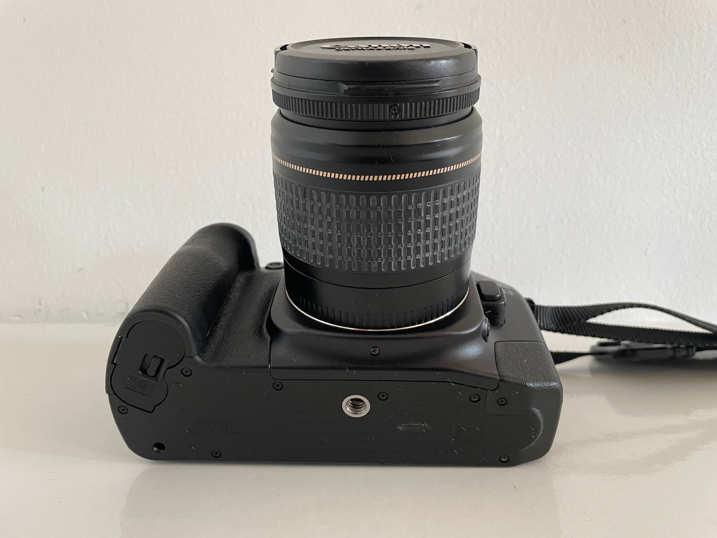 Fotocamera Analogica Canon EOS 33 Obiettivo Zoom 58mm Reflex 35mm Nero con Tracolla