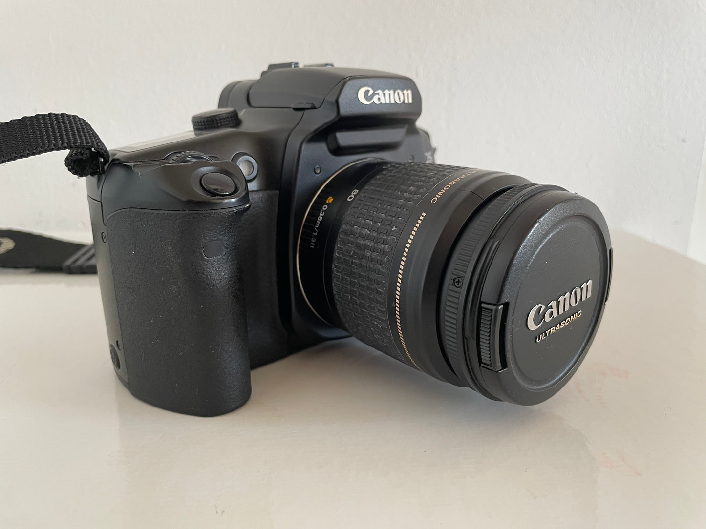 Fotocamera Analogica Canon EOS 33 Obiettivo Zoom 58mm Reflex 35mm Nero con Tracolla