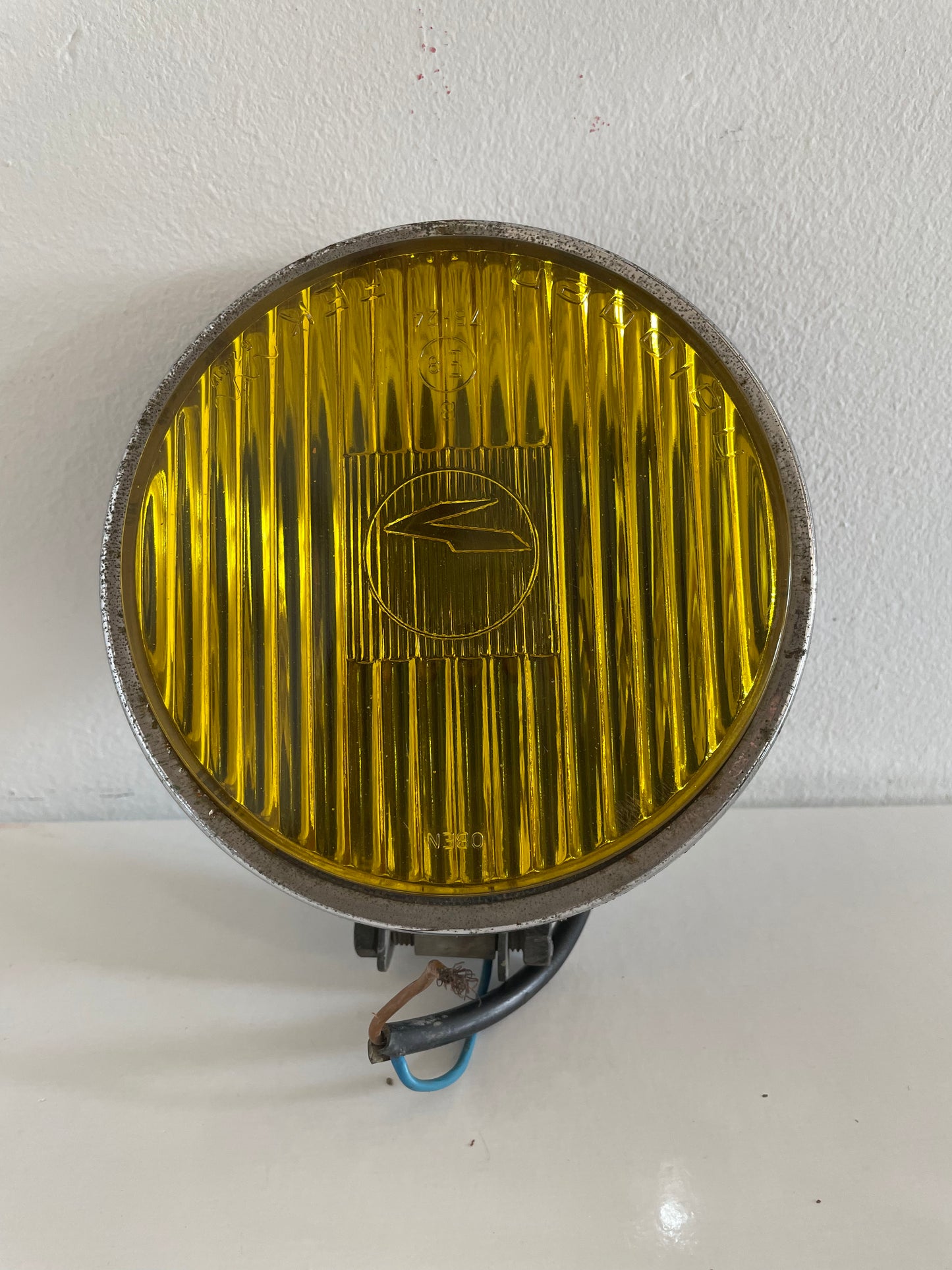 Fanale Faro Fendinebbia Halogen Fek G24017 E8 75-24 B Trabant Giallo Auto Epoca