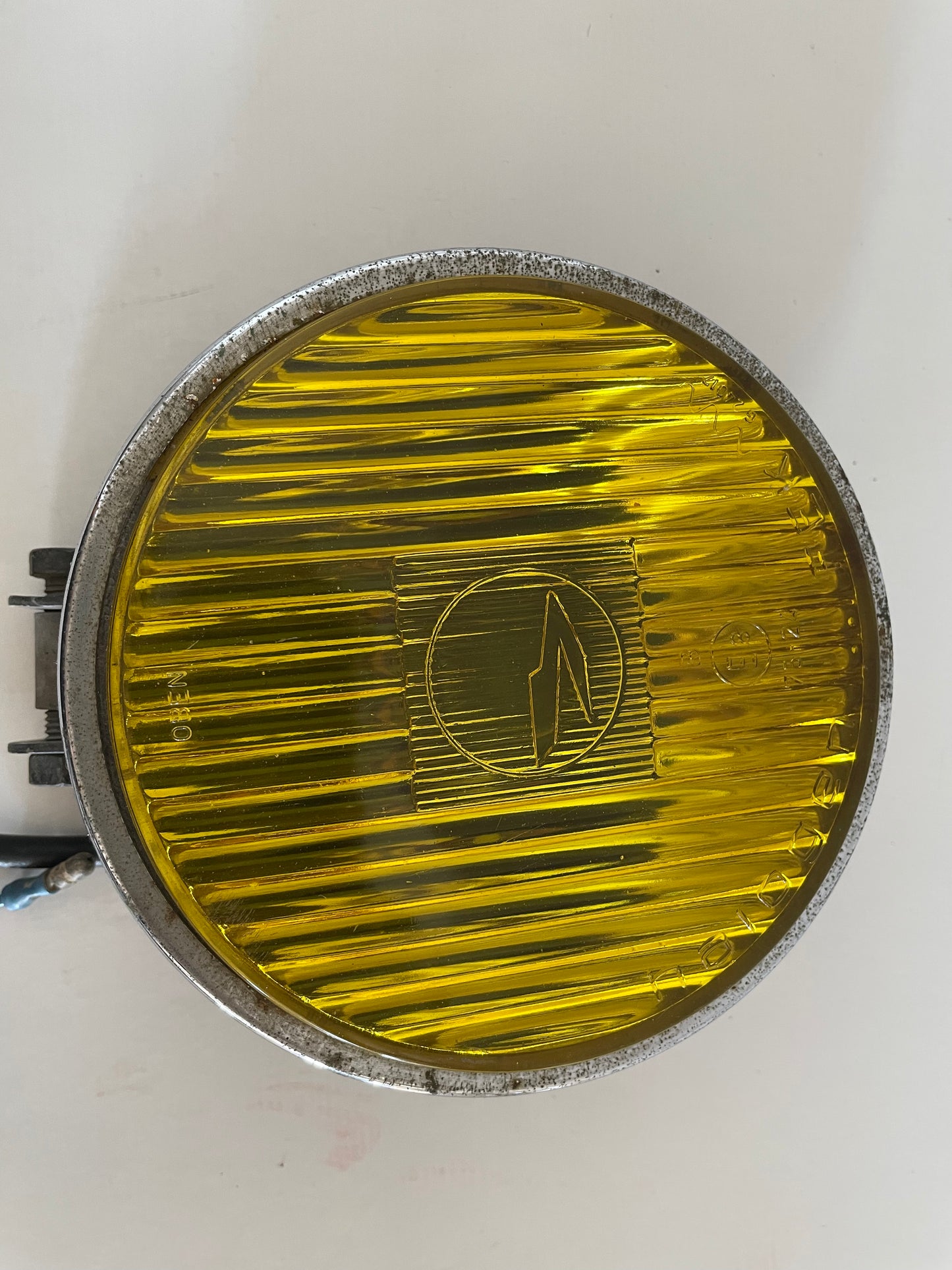 Fanale Faro Fendinebbia Halogen Fek G24017 E8 75-24 B Trabant Giallo Auto Epoca