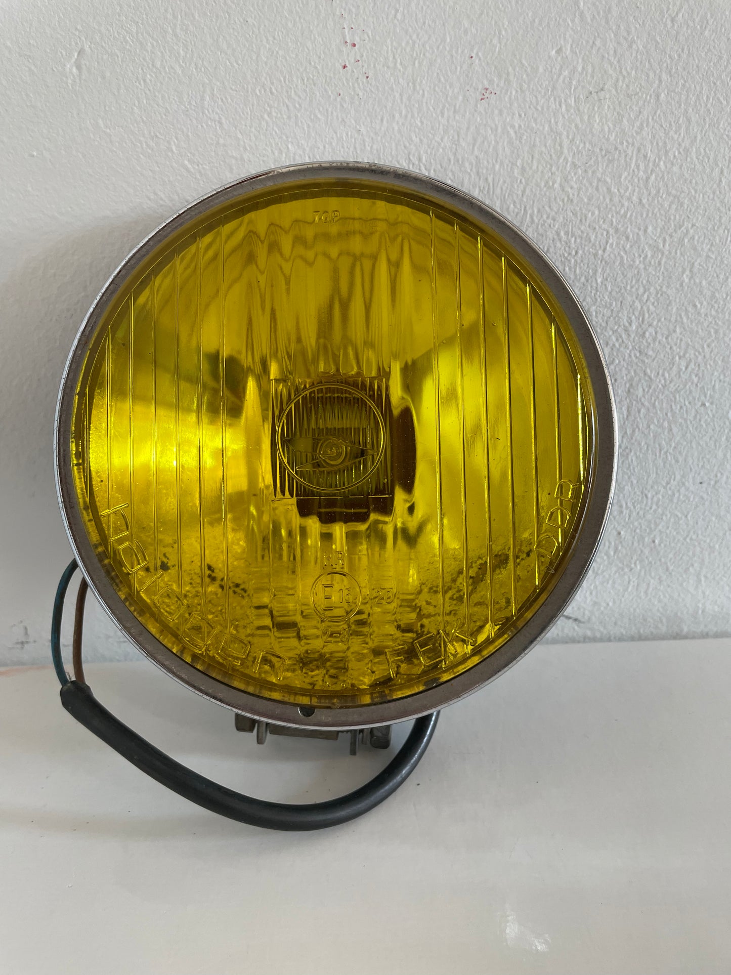 Fanale Faro Fendinebbia Anteriore Halogen Fek DDR E15 Auto Epoca Trabant Giallo