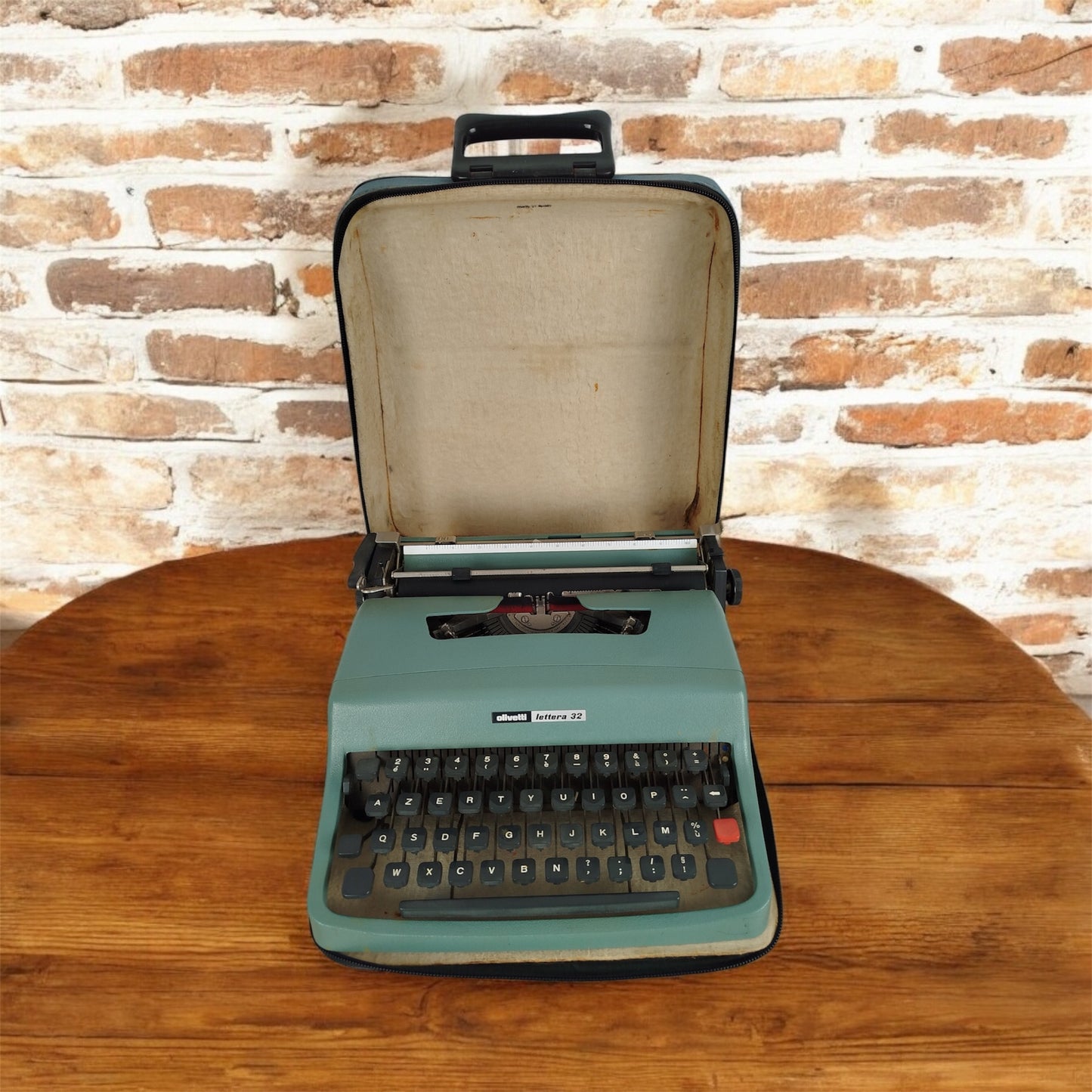 Macchina Da Scrivere Olivetti Lettera 32 Azzurra Vintage Epoca Anni 60 Design