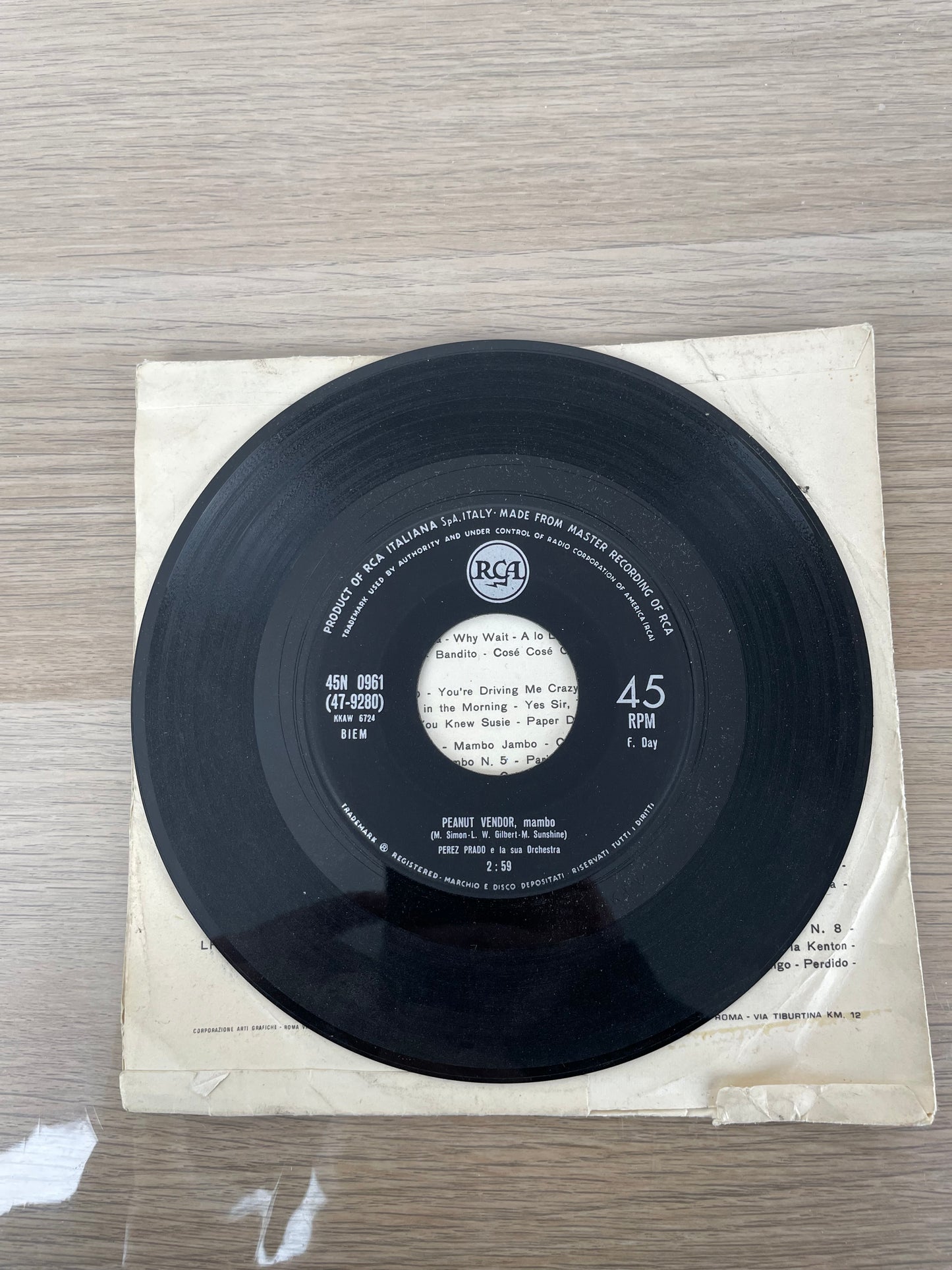 Disco 45 giri vinile Perez Prado La Rumba Delle Noccioline 1961