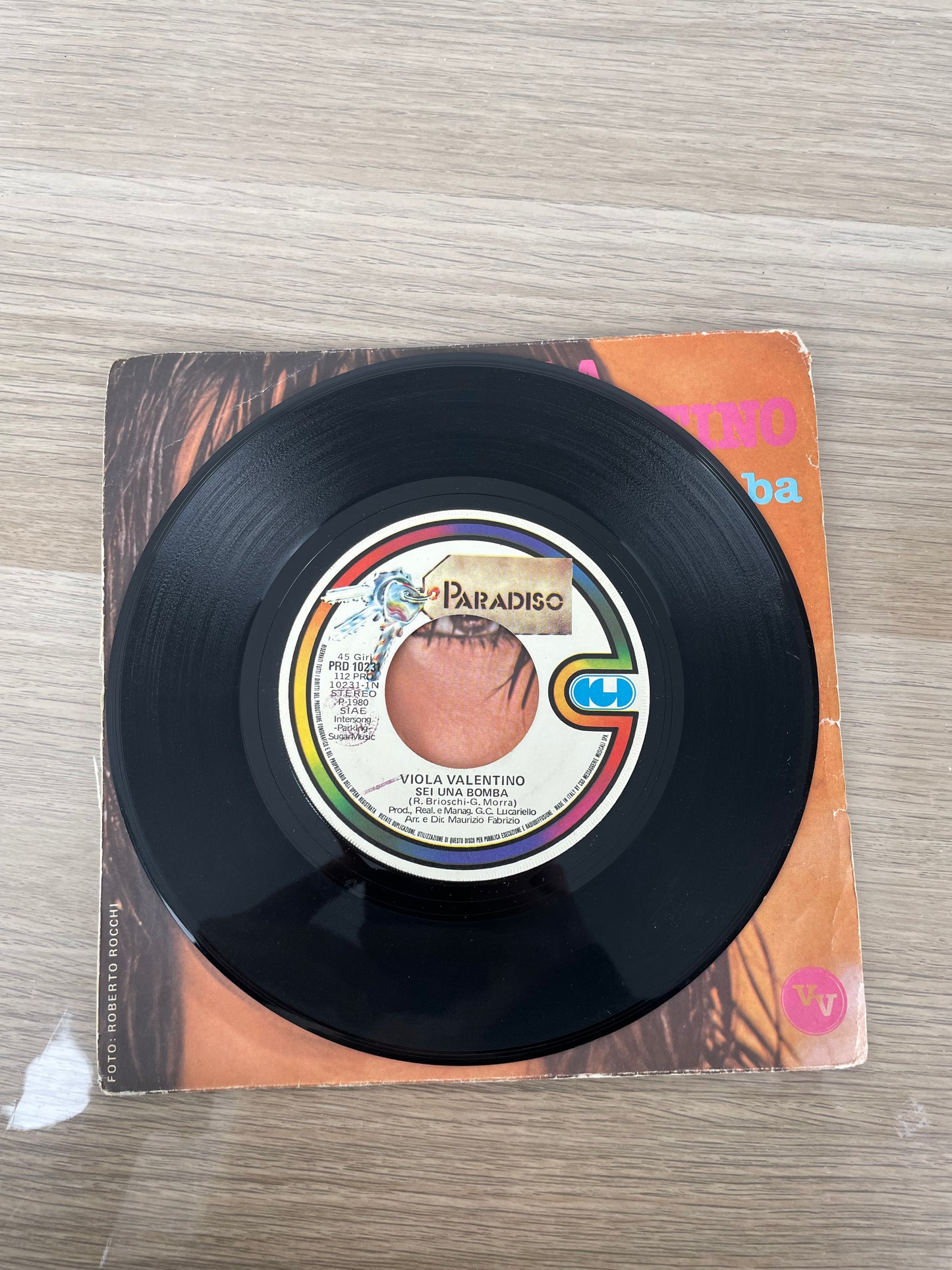 Disco 45 giri vinile Viola Valentino Sei Una Bomba Sono Così 1980