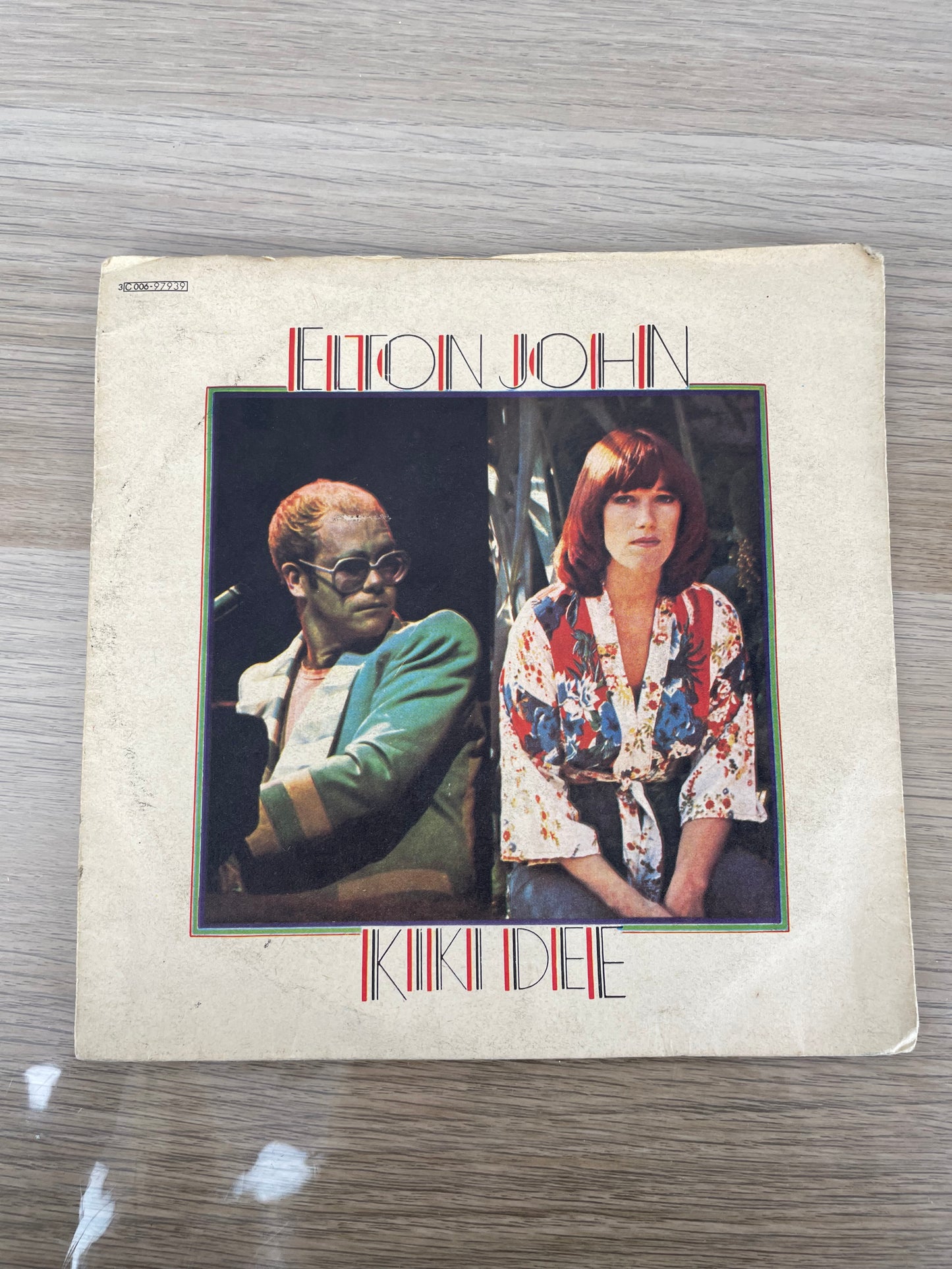 Disco 45 giri vinile Elton John e Kiki Dee Don't go breaking my heart Snow Queen 1976