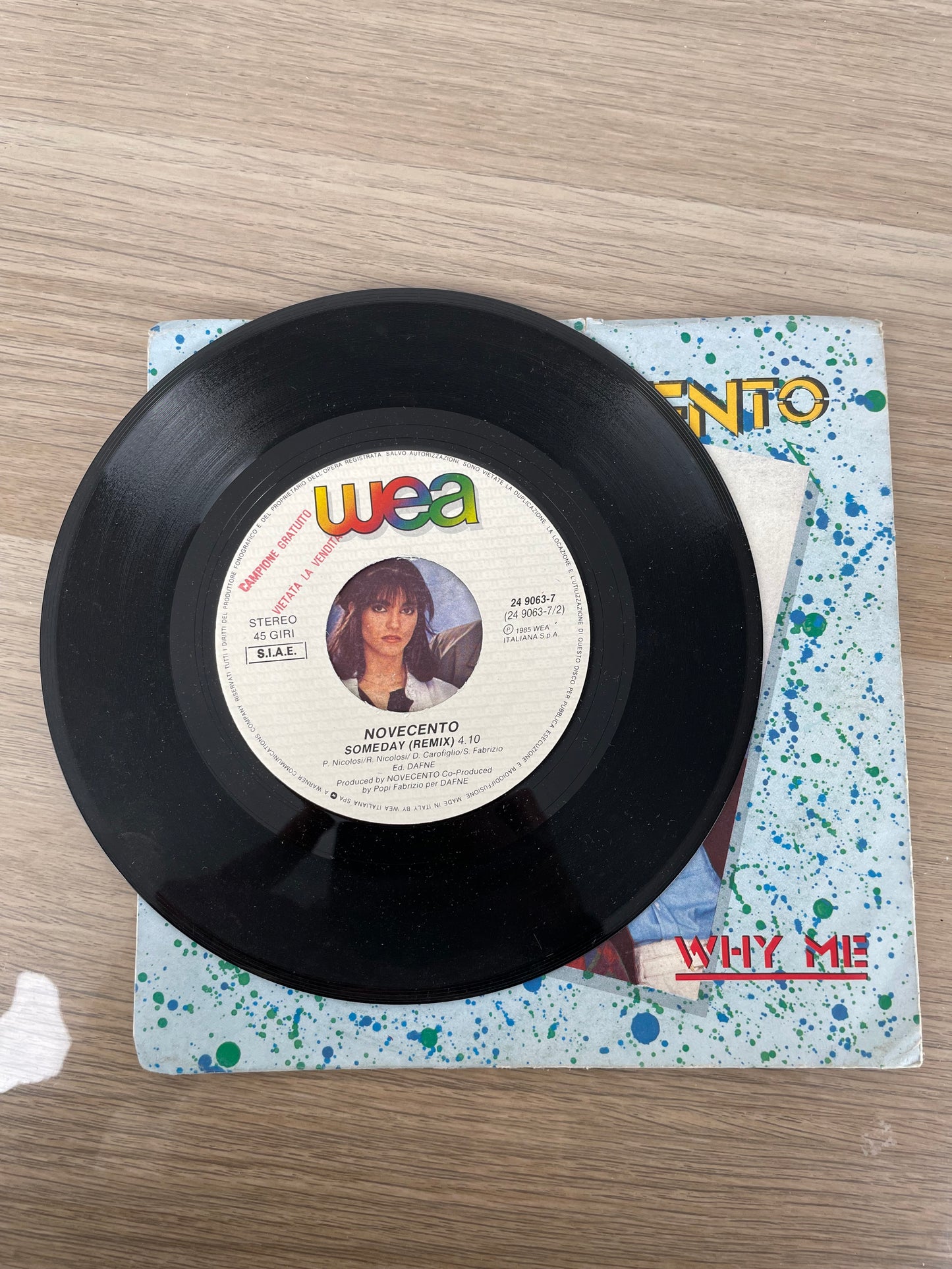Disco 45 giri vinile Novecento Why Me Somedy 1982