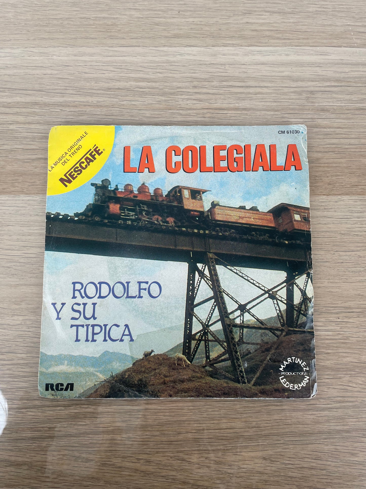 Disco 45 giri vinile La Colegiala Rodolfo Y Su Tipica La Subienda 1975