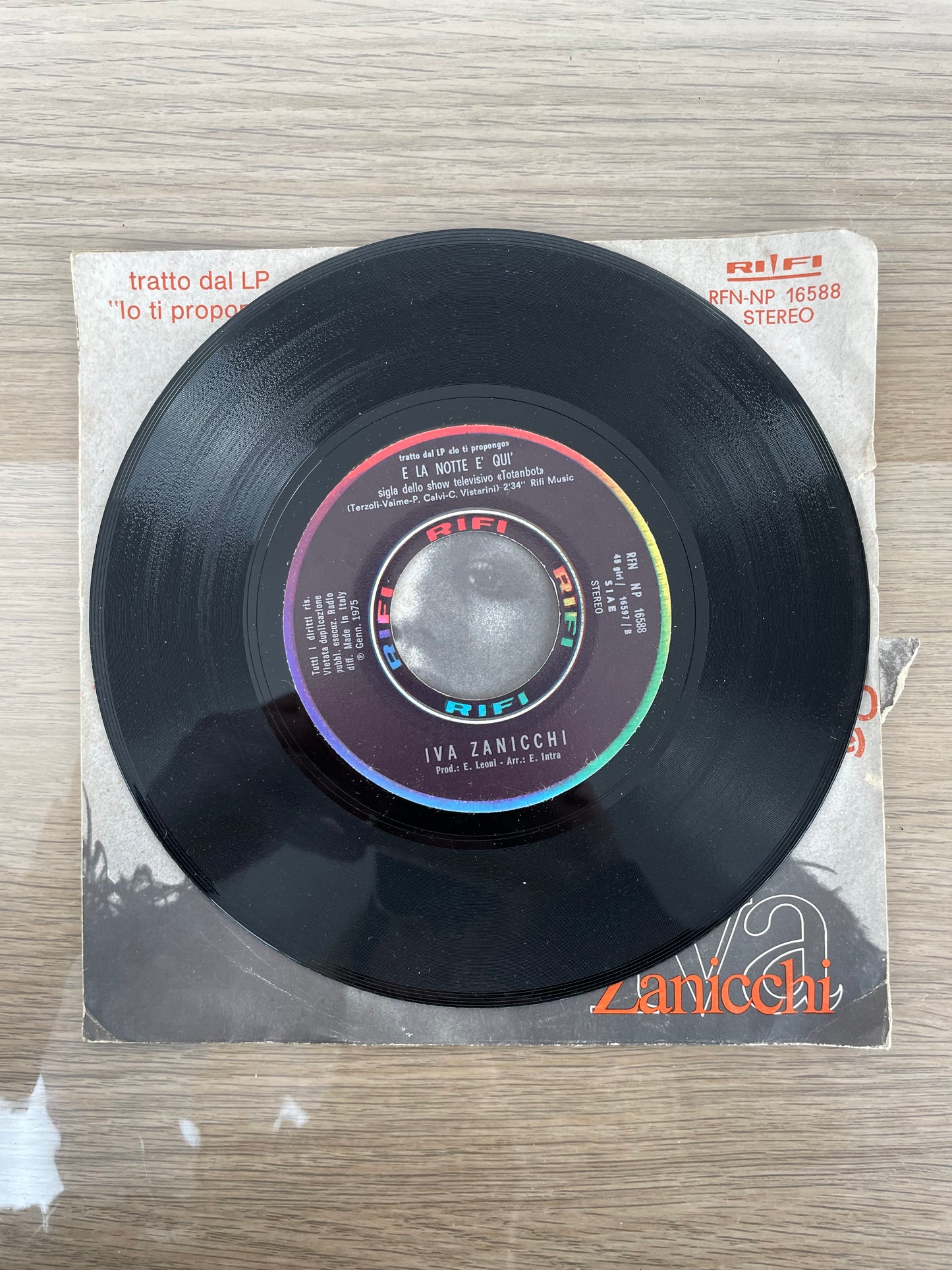 Disco 45 giri vinile Iva Zanicchi Testarda Io E La Notte è qui 1966