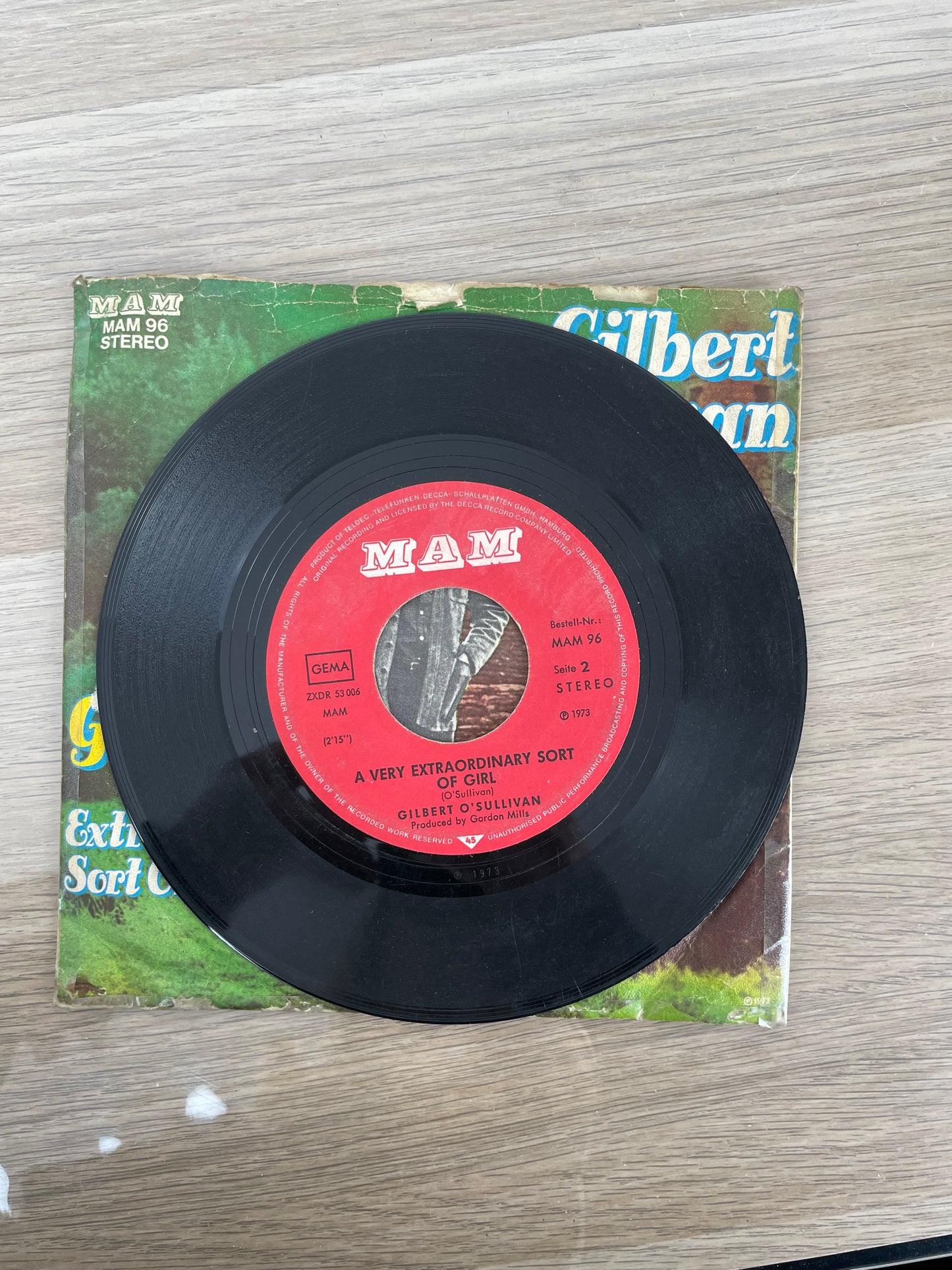 Disco 45 giri vinile Guilbert o'Sullivan Get Down A Very Extraordinary Sort Of Girl 1973