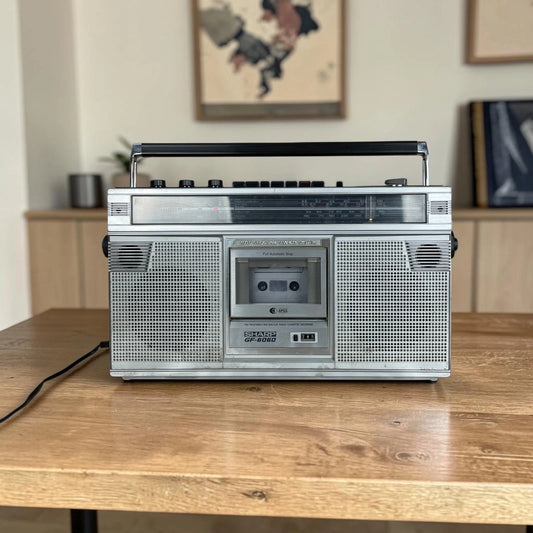Boombox Ghettoblaster Sharp GF-6060 Stereo Cassette Deck Radio AM FM Argento