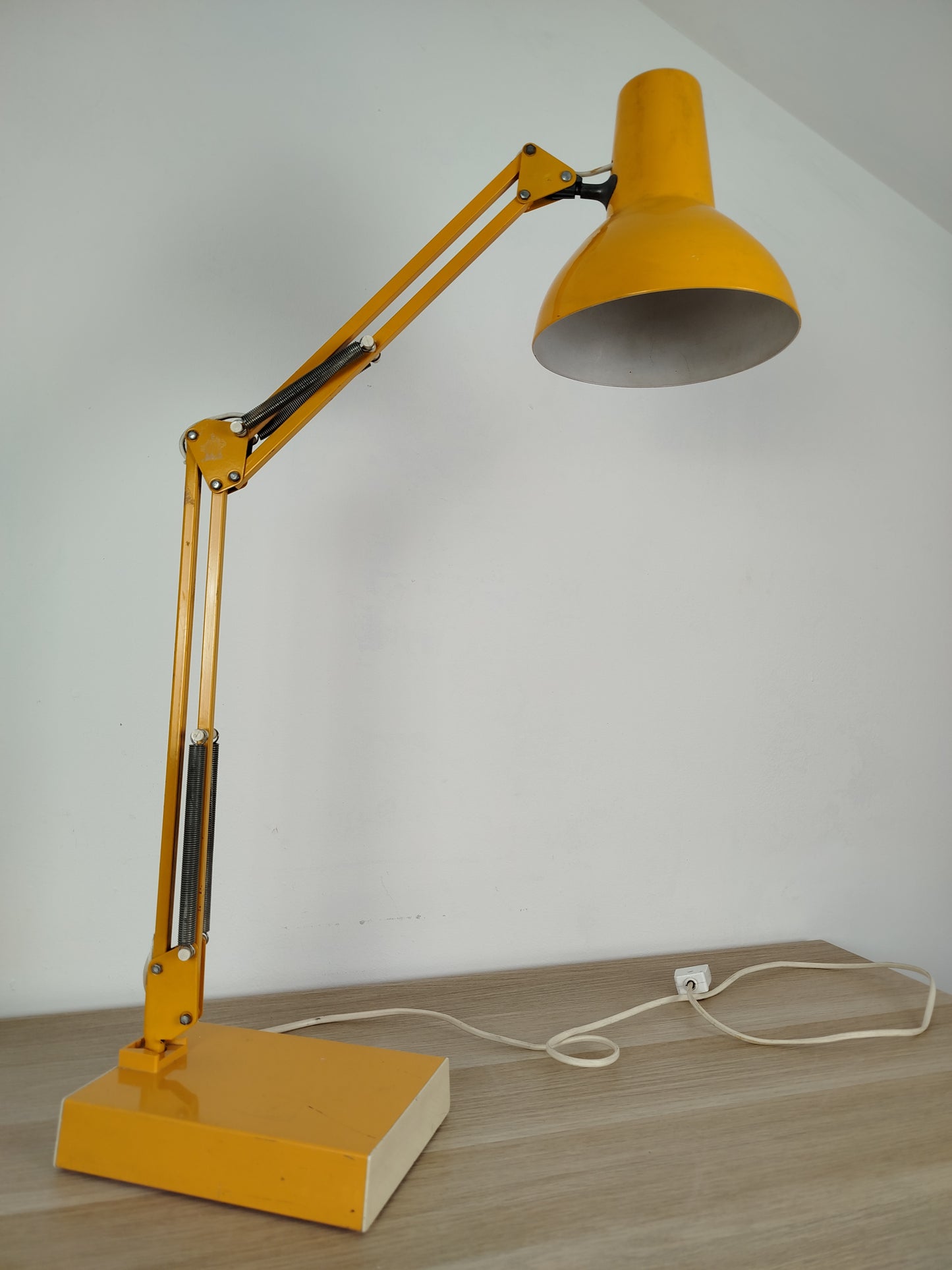 Lampada Da Tavolo Targetti T1 Twist Snodabile Industriale Giallo Vintage Epoca