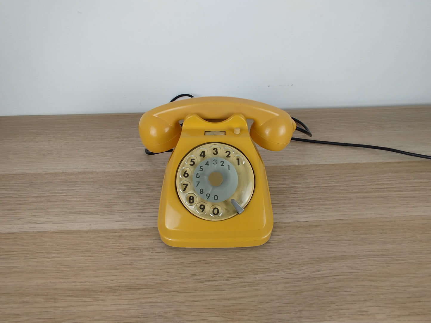 Telefono A Disco Siemens Auso S62 Vintage Epoca Design Lino Saltini Giallo