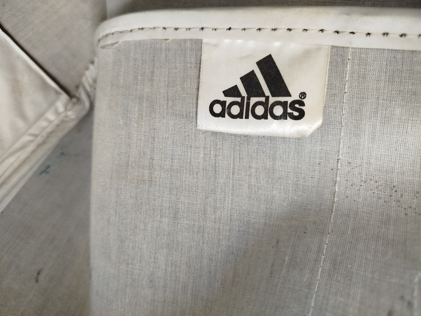 Borsa A Spalla Adidas In Vernice Vintage Anni 90 Nera E Bianca Con Logo Manici
