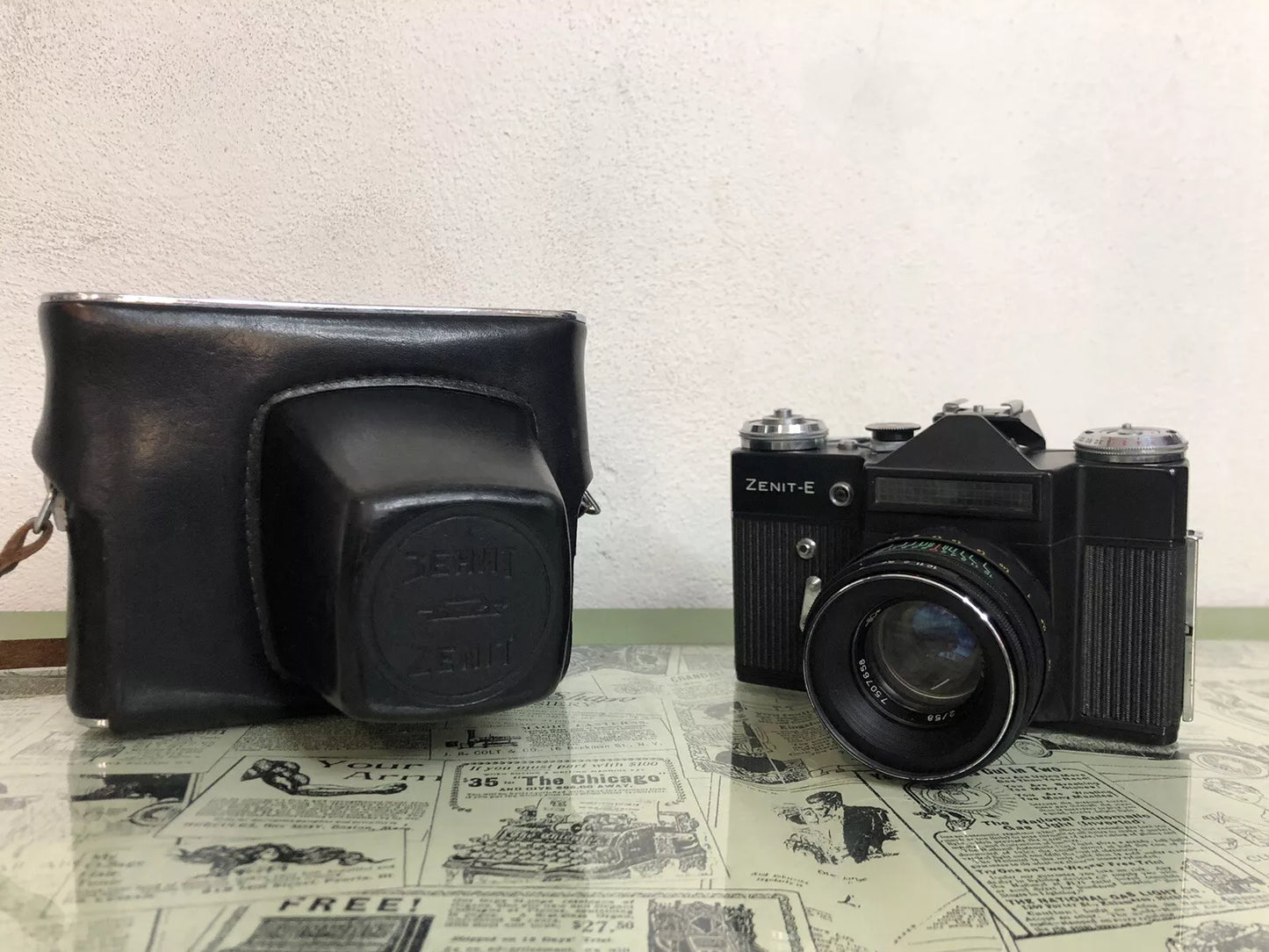 Fotocamera Analogica Zenit E URSS Atemsa 35mm Reflex Obiettivo Helios 44-2 Vite