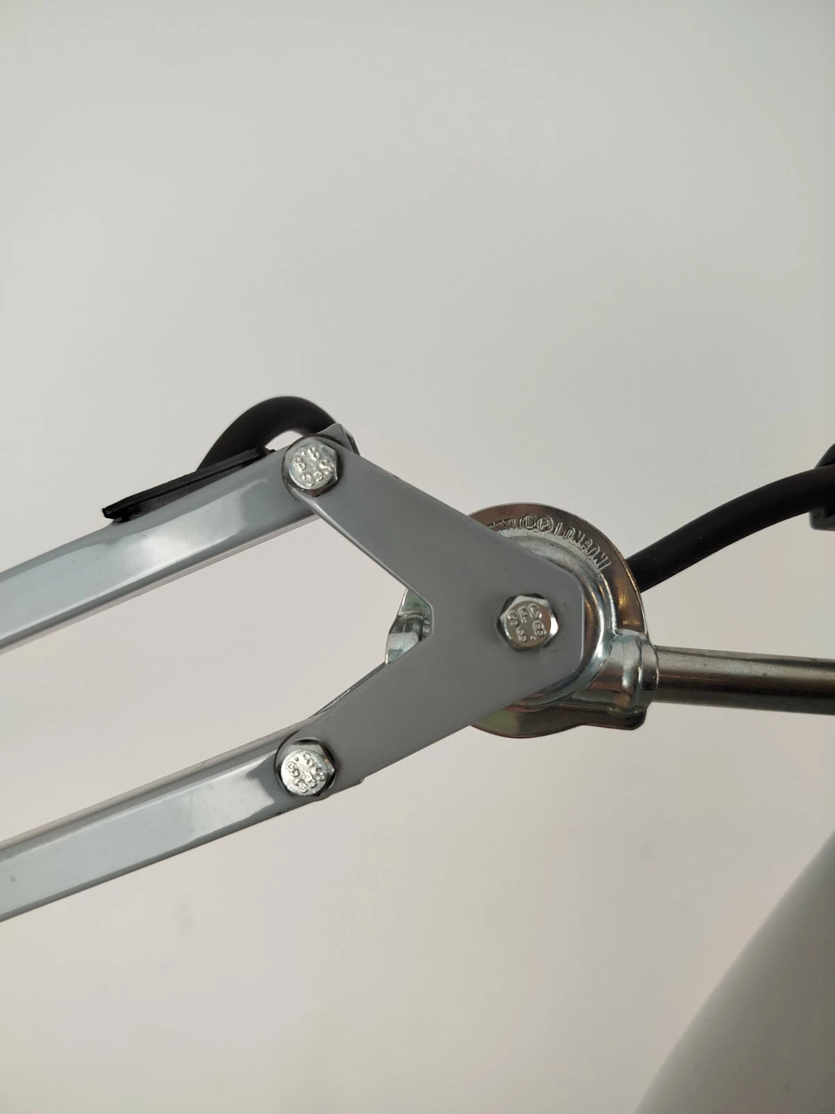 Lampada Da Tavolo Snodabile RIMSA RI e Morsetto Industriale Da Officina Vintage