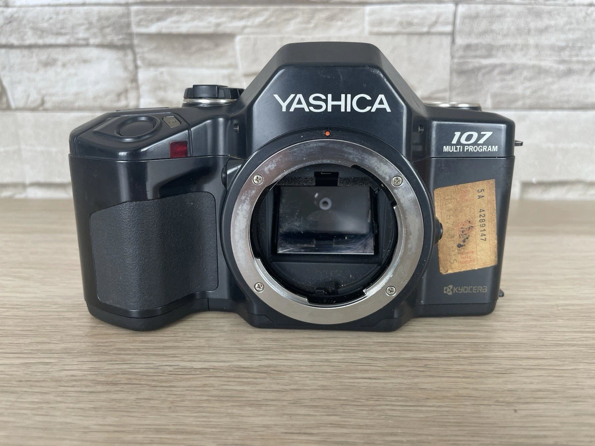 Fotocamera Analogica Yashica Reflex 107 Multi Program Corpo Macchina Per Ricambi