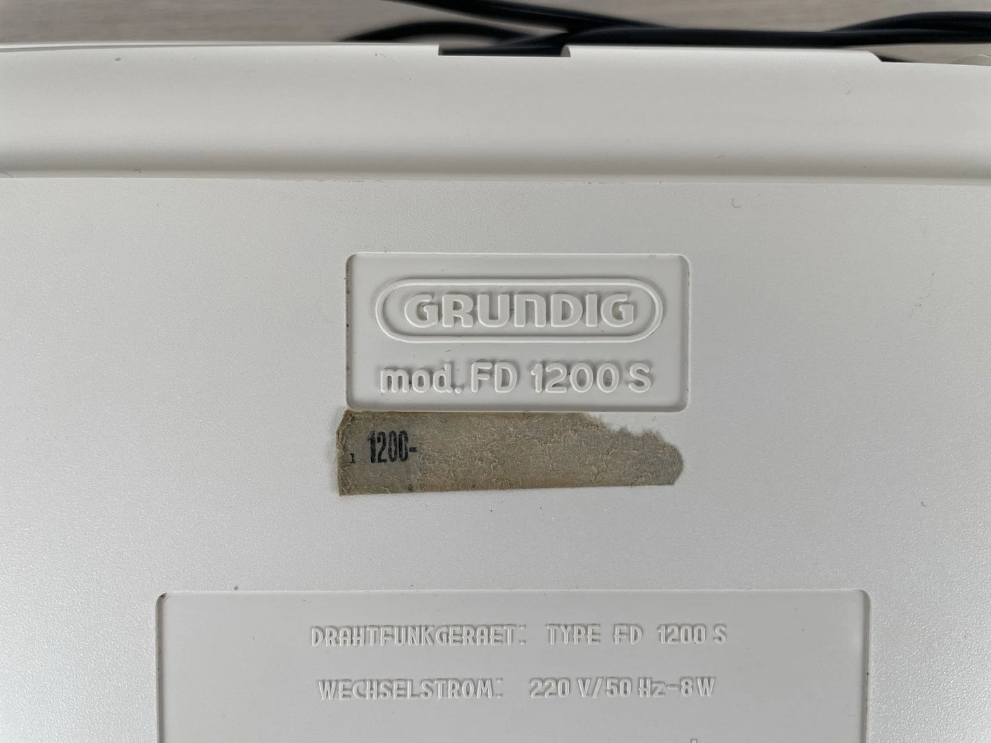Radio Filodiffusione Grundig FD1200S Vintage Design Anni 70 Bianco