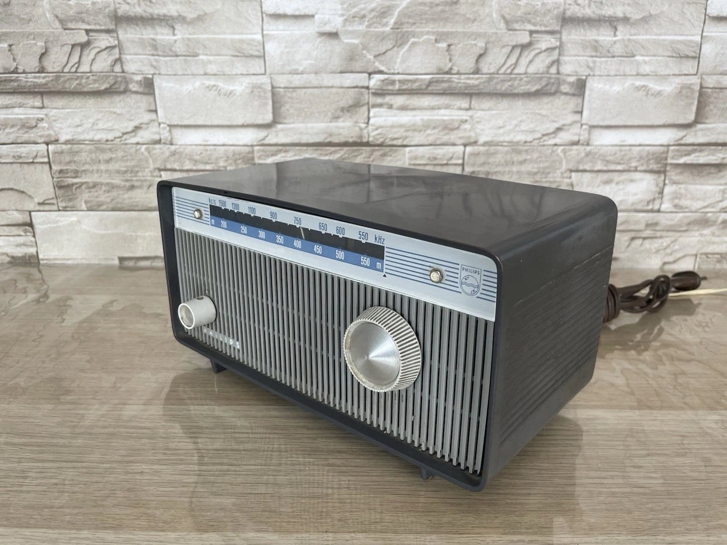 Radio Philips 050 BU Plastica Nera OM Epoca Anni 60 A Valvole Italiana Rara