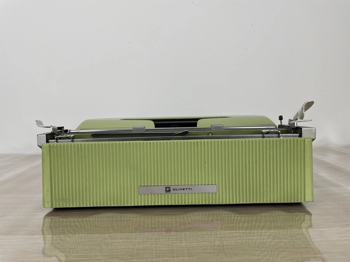 Macchina Da Scrivere Olivetti Lettera 32 Vintage Verde Nizzoli Anni 60 +Custodia