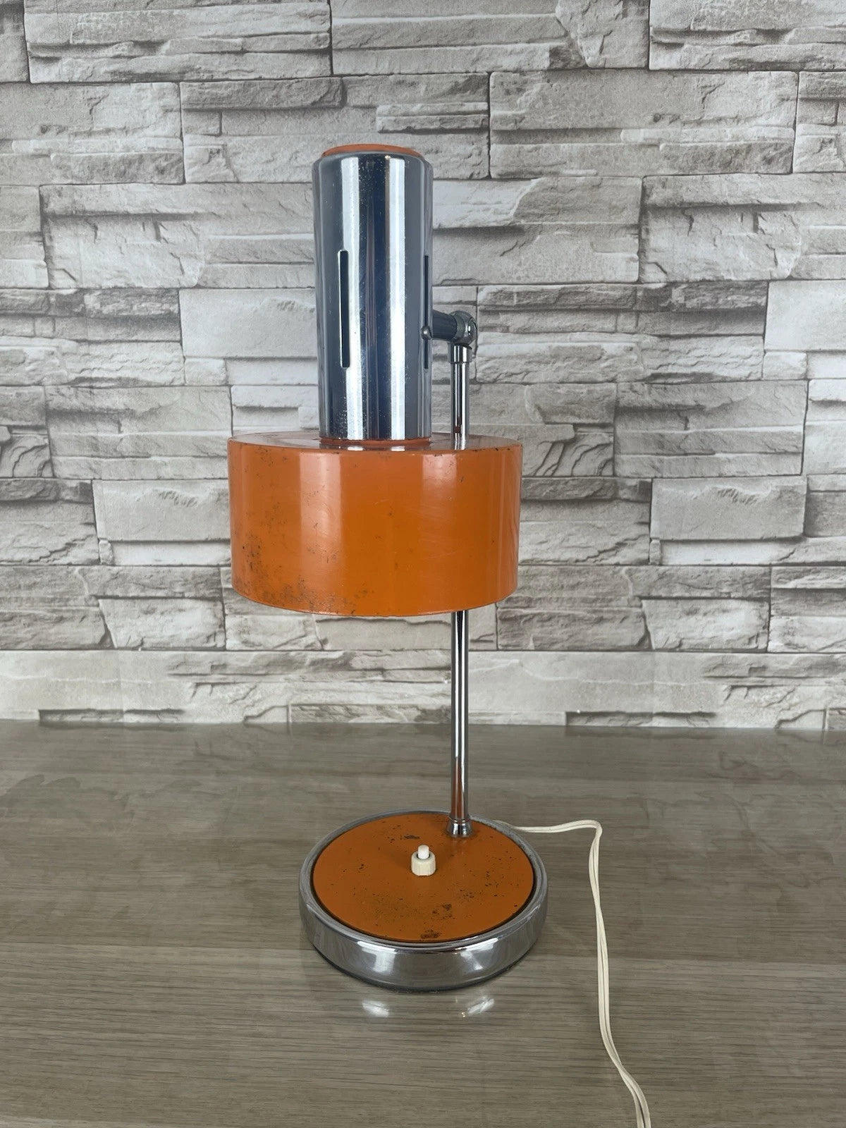 Lampada Da Tavolo Mid Century Vintage Anni 70 Arancione E Cromato Snodabile