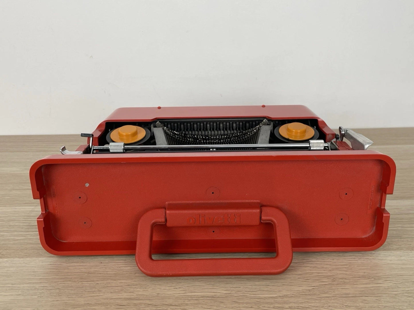 Macchina Per Scrivere Olivetti Valentine Ettore Sottsass Anni 70 MoMa NYC Rosso