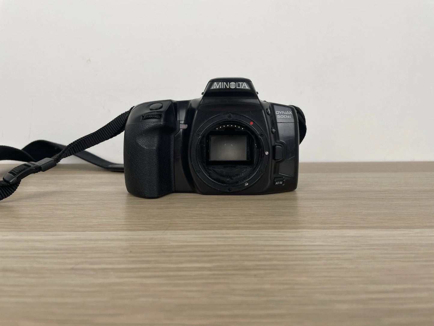 Fotocamera Analogica Minolta Dynax 500si Macchina Fotografica Reflex 35mm Corpo