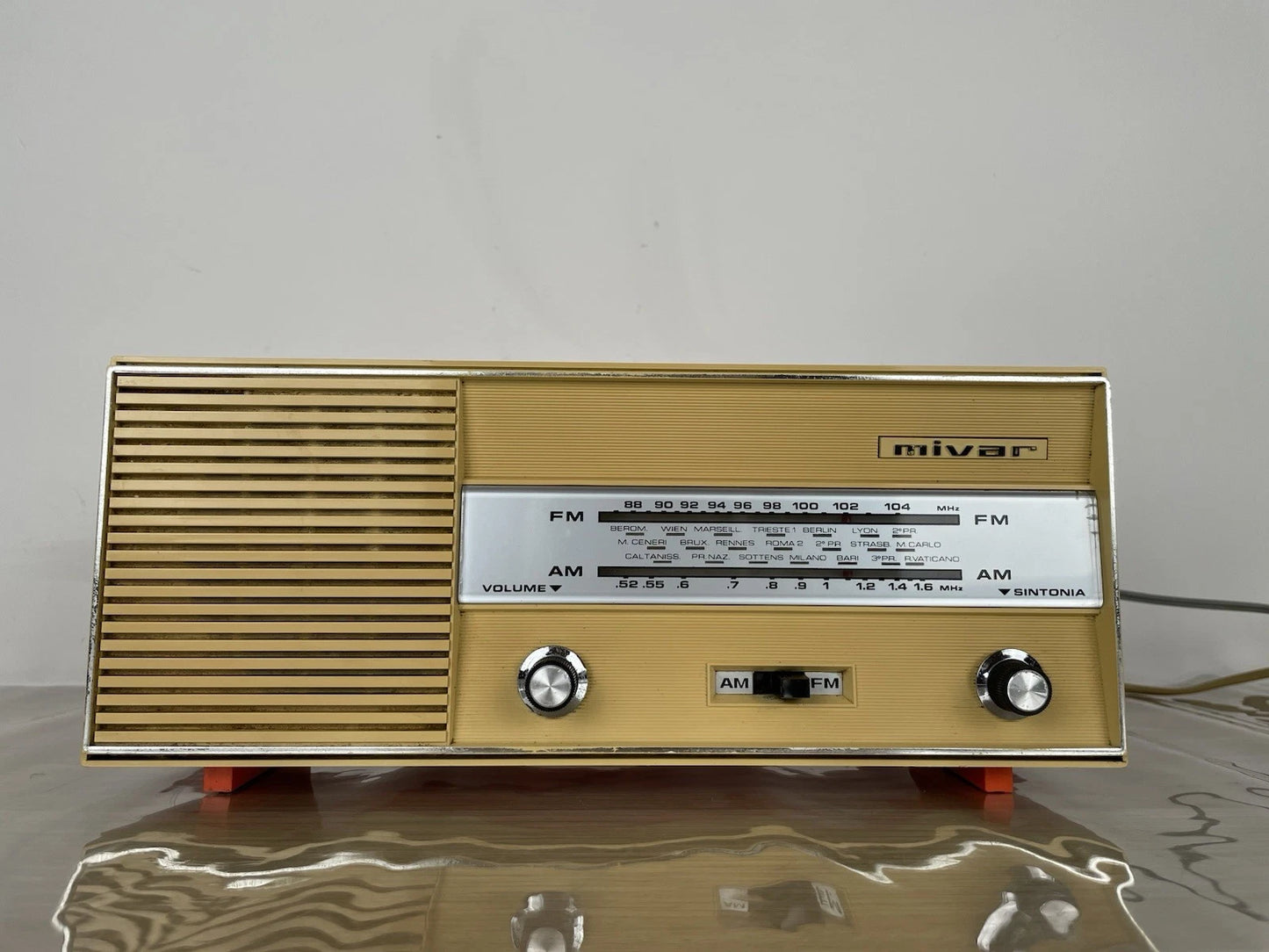 Radio Mivar Milano Vintage Epoca Design Anni 60 Arancione