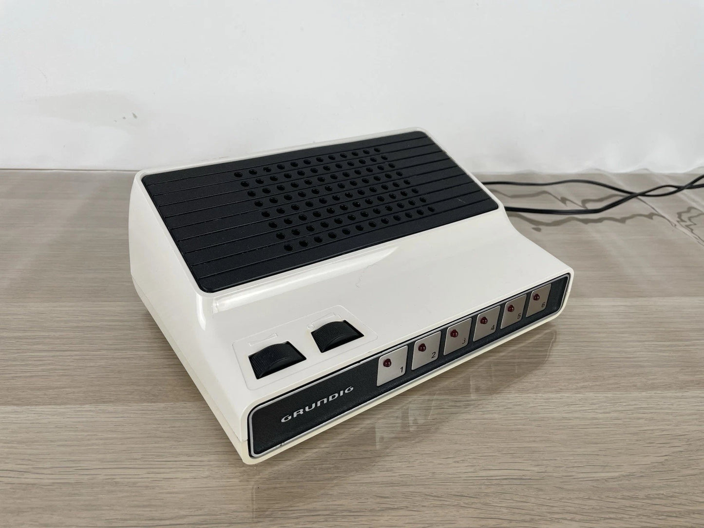 Radio Filodiffusione Grundig FD1200S Vintage Design Anni 70 Bianco
