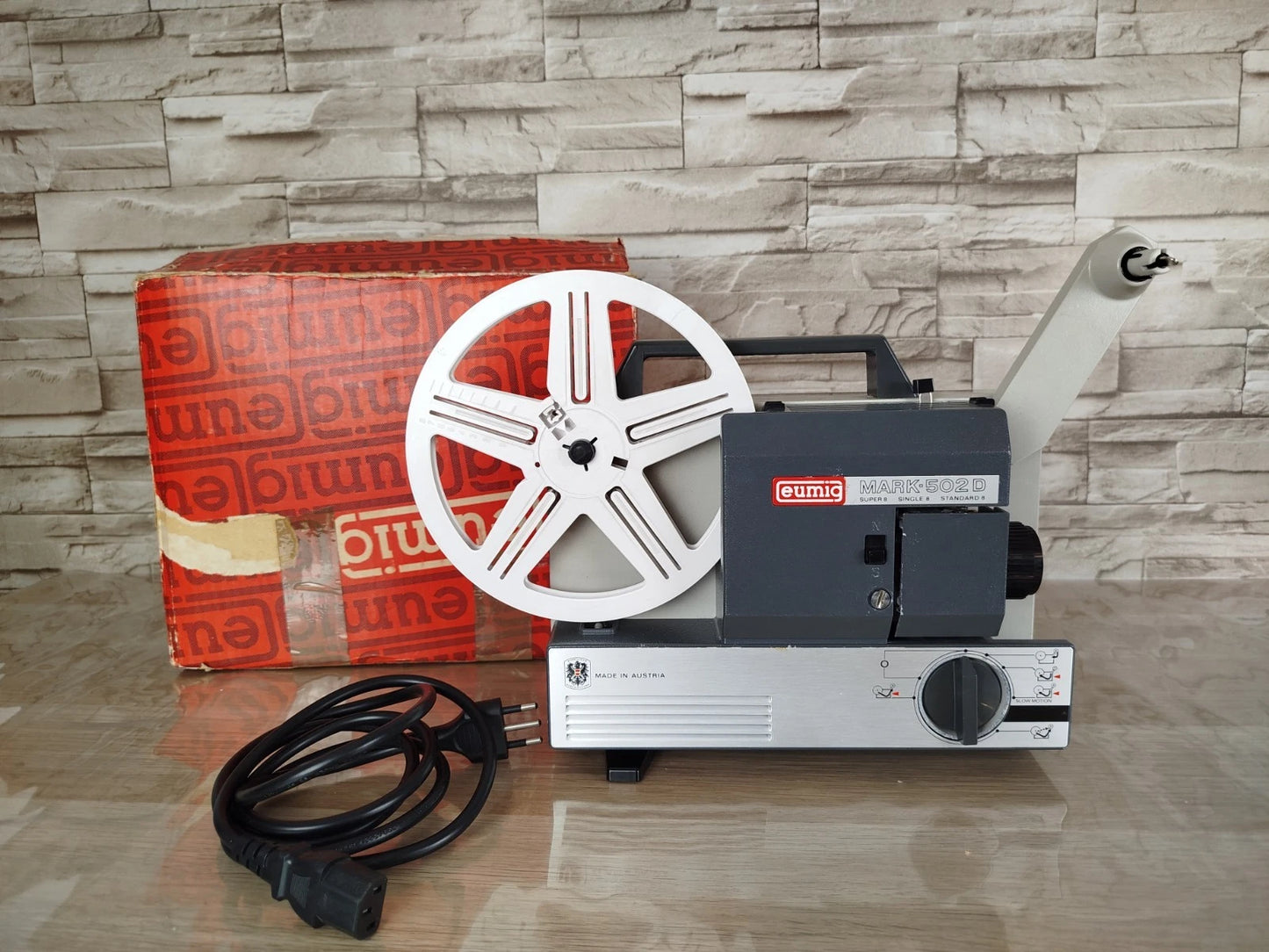 Proiettore Eumig Mark 502 D Per Pellicole Super 8 Vintage Epoca Anni 60 Nero