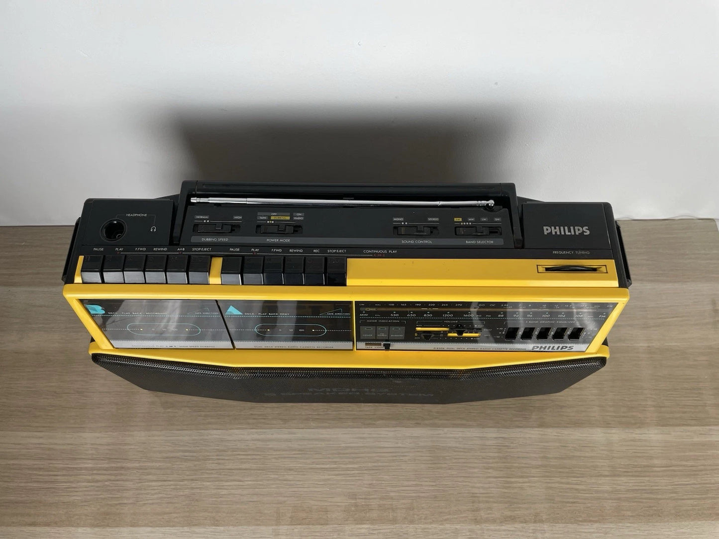 Boombox Radio Philips Double Deck Stereo Radio Cassette Recorder D8304 Gialla