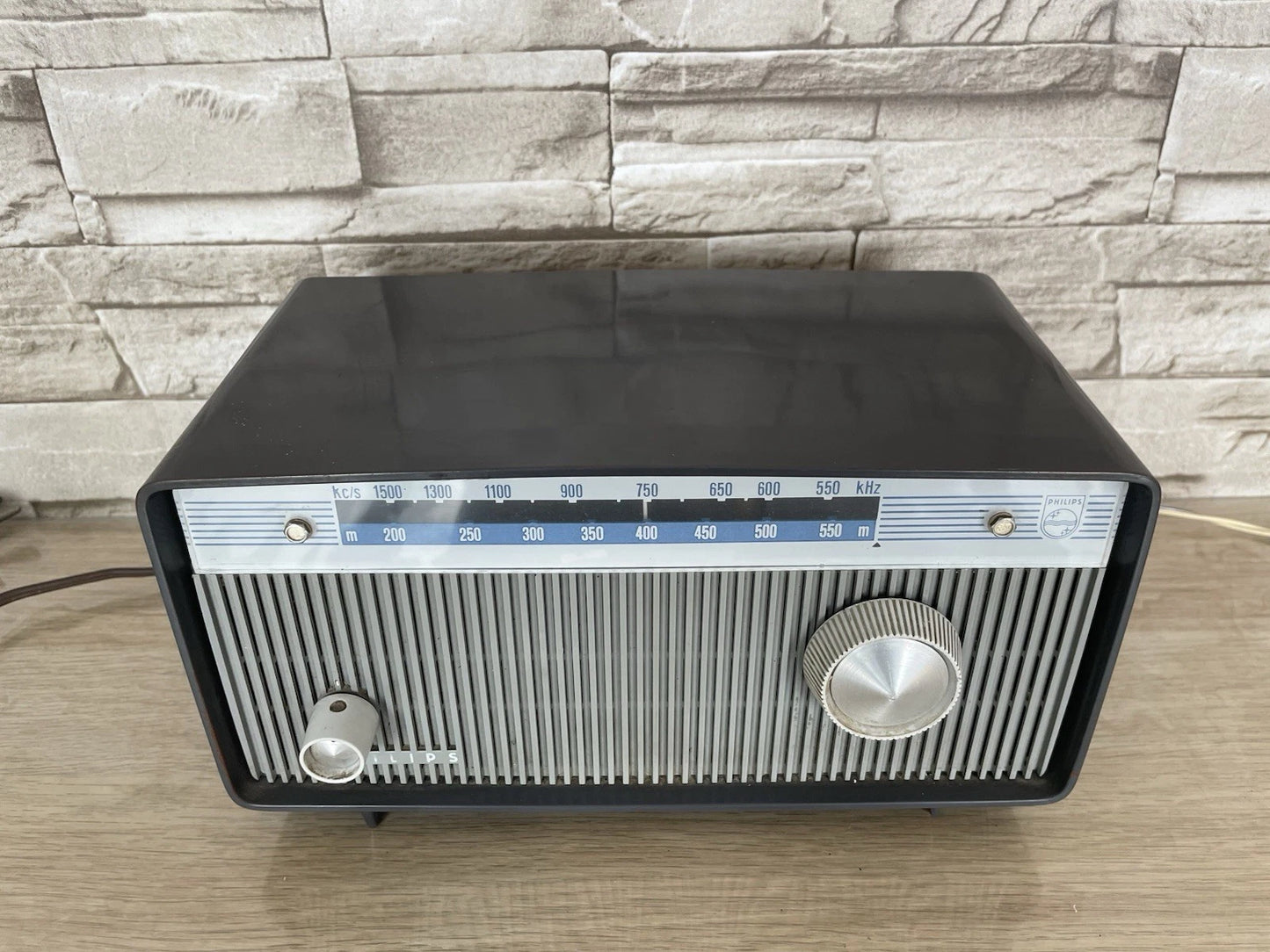 Radio Philips 050 BU Plastica Nera OM Epoca Anni 60 A Valvole Italiana Rara