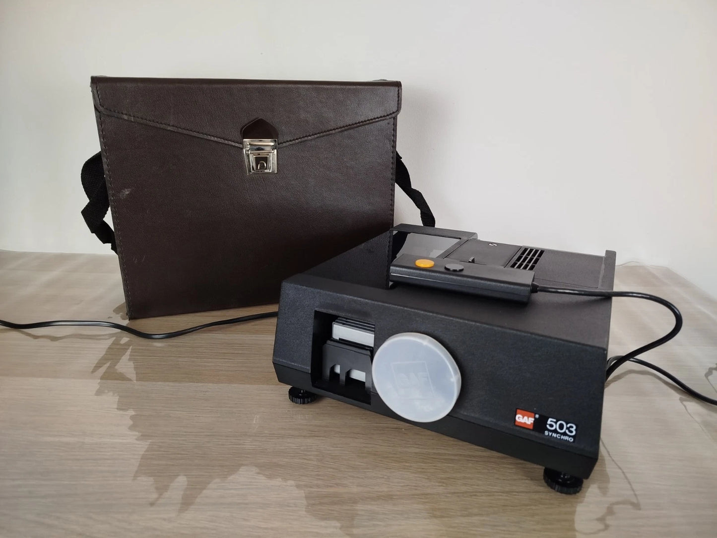 Proiettore Diapositive Gaf 503 Synchro Nero Vintage Con Telecomando Custodia