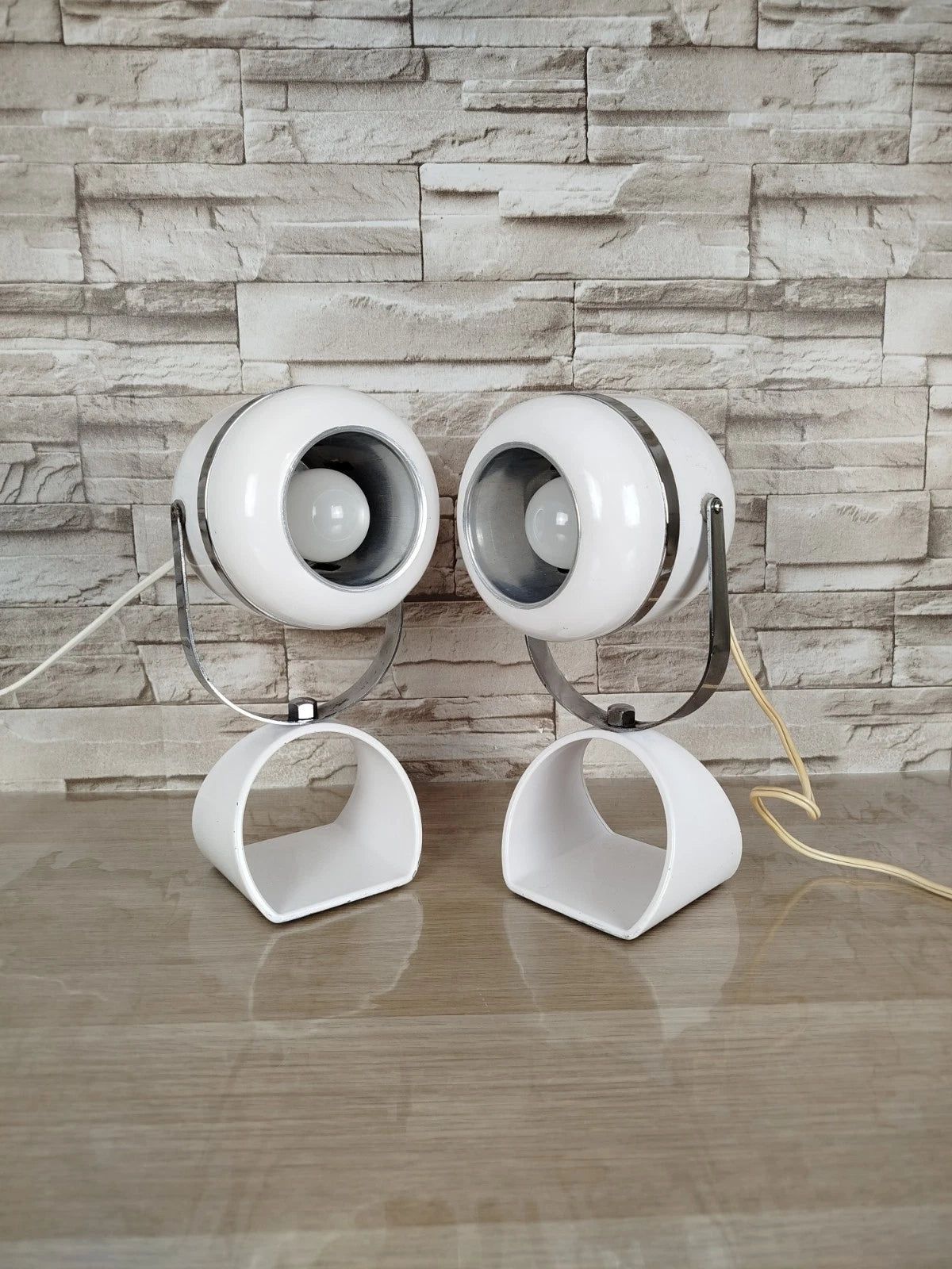 Coppia Di Lampade Da Tavolo Space Age Abat-jour Anni 70 Bianche Comodino Design