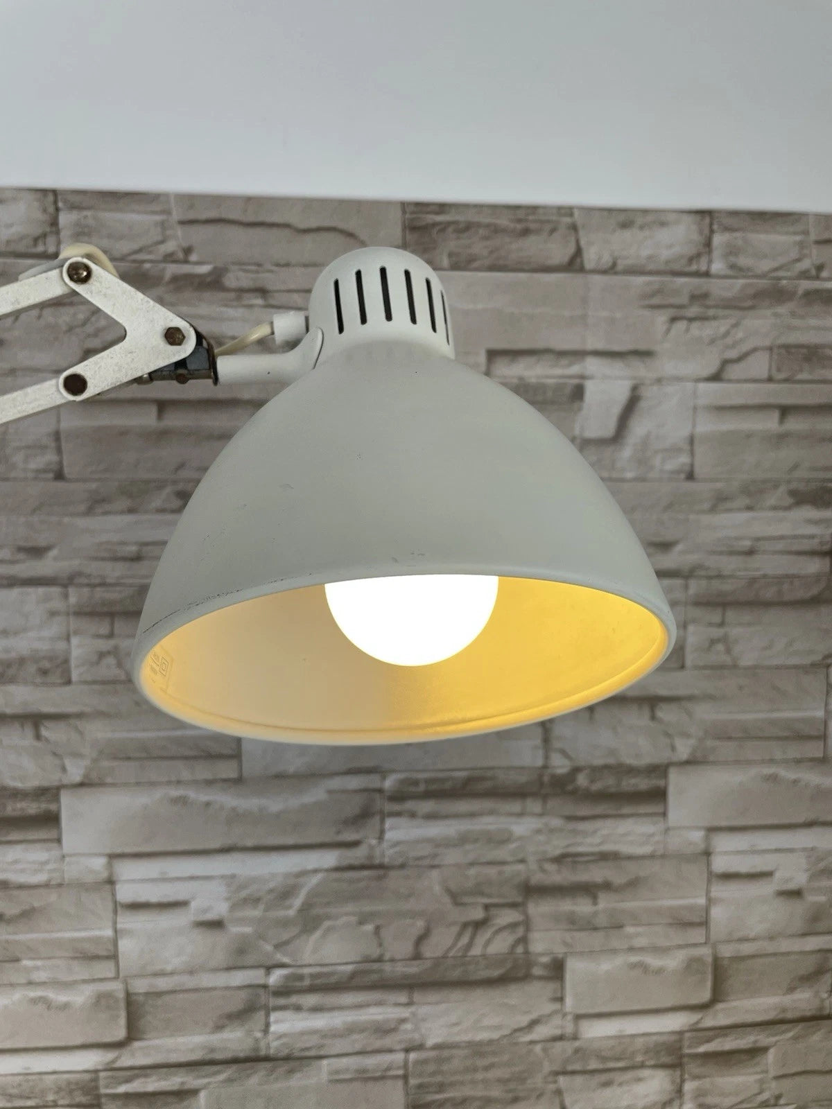 Lampada Industriale Vintage Naska Loris Snodabile Epoca Bianca Con Morsetto