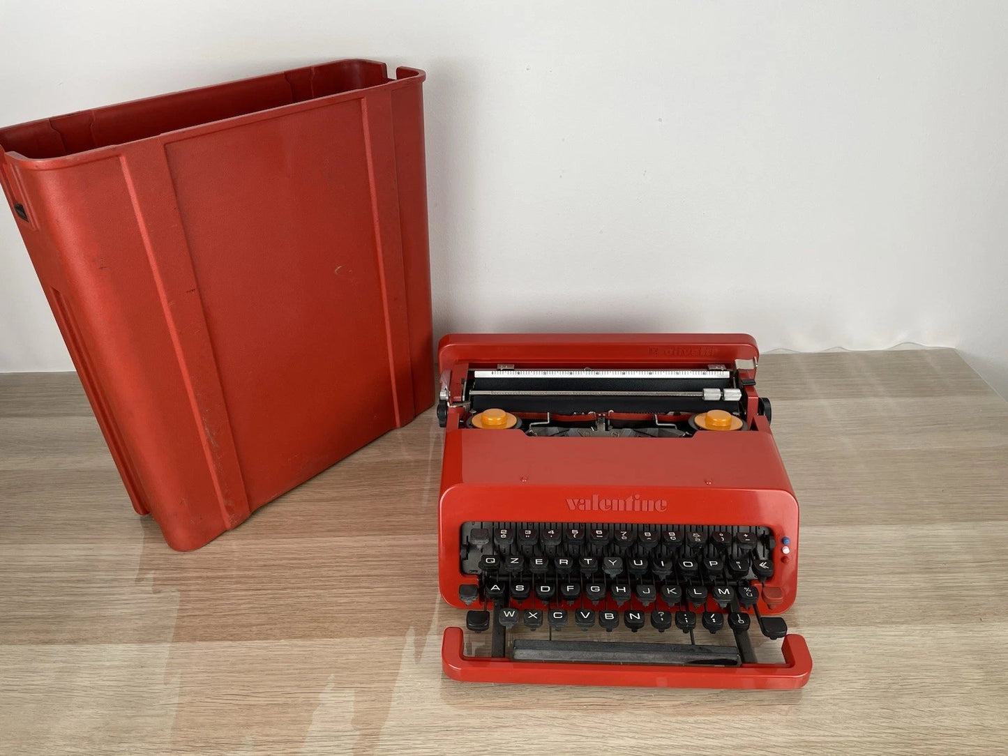 Macchina Per Scrivere Olivetti Valentine Ettore Sottsass Anni 70 MoMa NYC Rosso