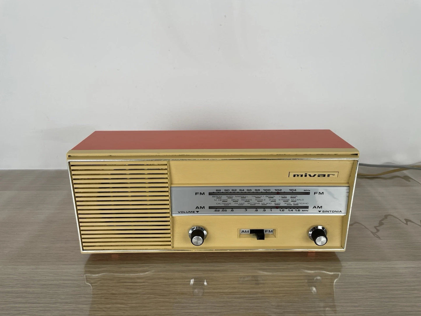 Radio Mivar Milano Vintage Epoca Design Anni 60 Arancione