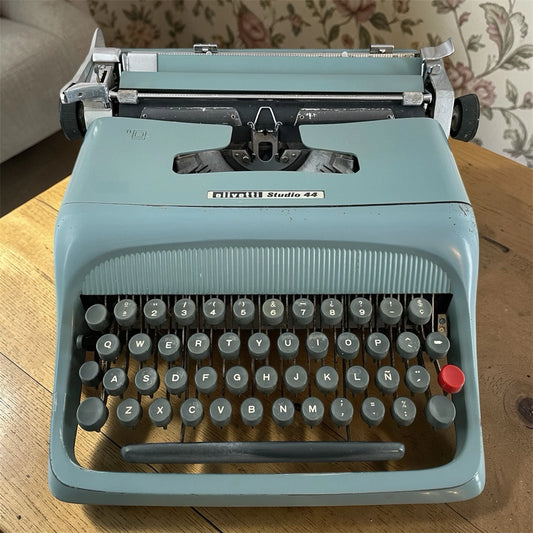 Macchina Da Scrivere Olivetti Studio 44 Design Nizzoli Vintage Epoca Azzurra