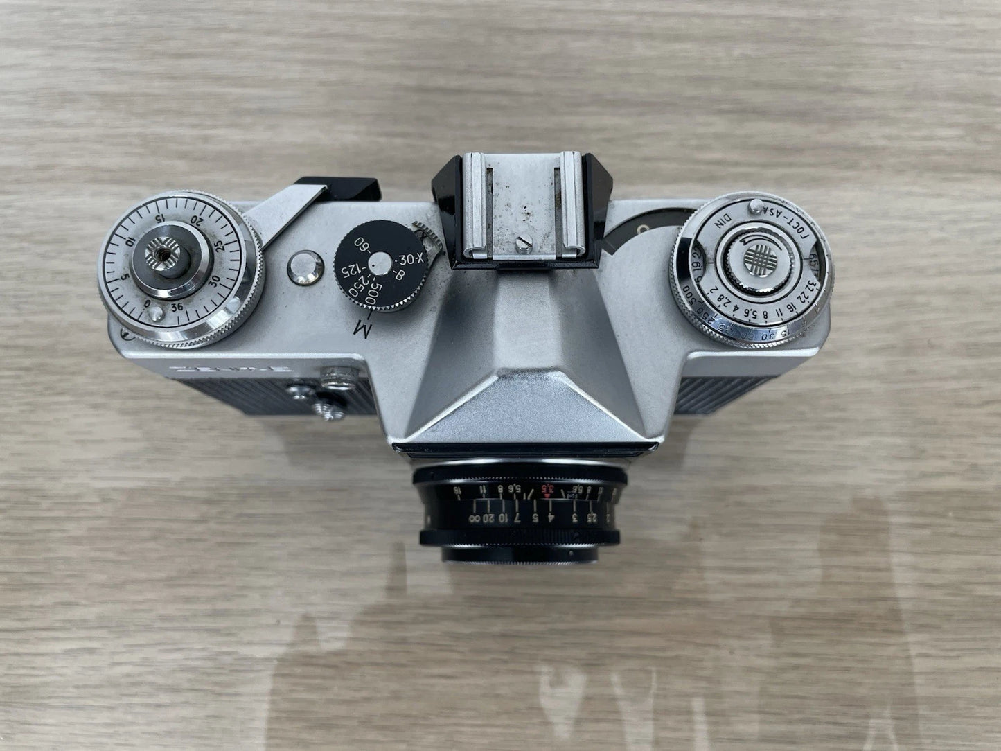 Fotocamera Analogica Zenit E Reflex 35mm URSS Anni 70 Nera Argento Con Custodia