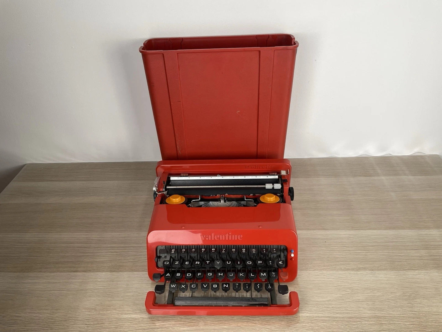 Macchina Per Scrivere Olivetti Valentine Ettore Sottsass Anni 70 MoMa NYC Rosso