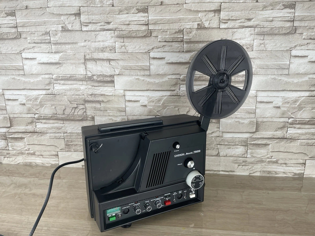 Proiettore Chinon Sound 7500 Sonoro Bobina Single8 Super8 Anni '70 Nero Vintage