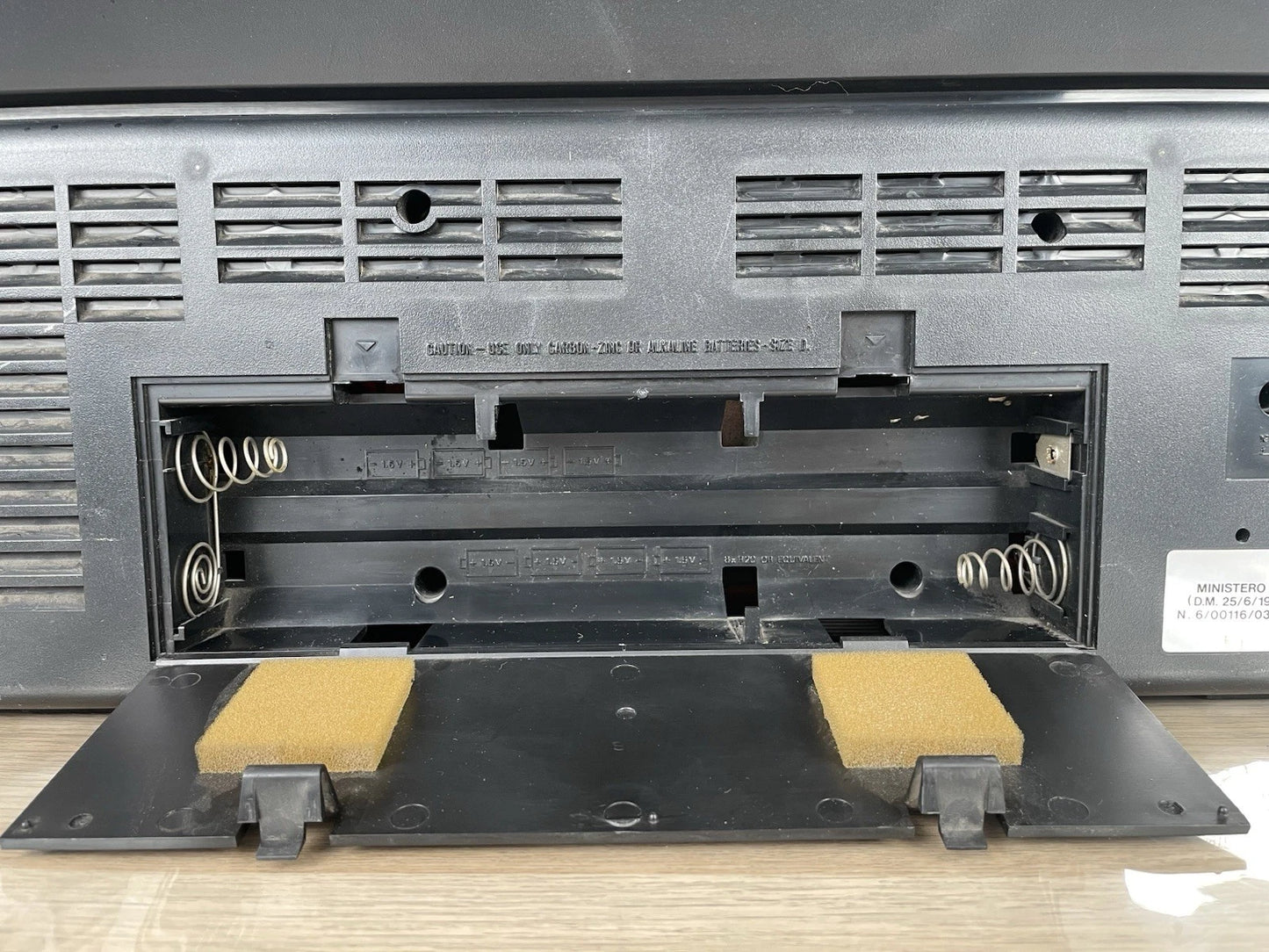 Boombox Radio Philips Double Deck Stereo Radio Cassette Recorder D8304 Gialla