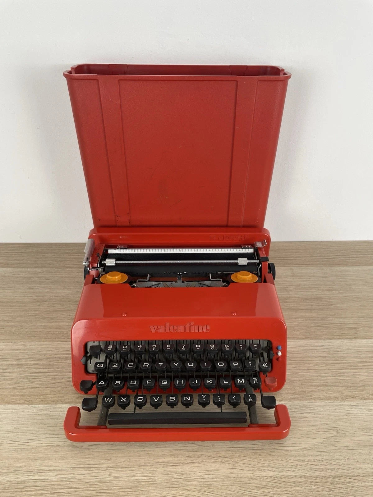Macchina Per Scrivere Olivetti Valentine Ettore Sottsass Anni 70 MoMa NYC Rosso